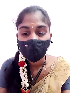 Snapshot of Tamil_Hot_RoyalQueen chatting on May 11, 2026, 4:15 pm Tamil Hot RoyalQueen online show from May 11, 2026, 4:15 pm