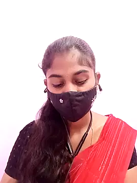 Snapshot of Tamil_Hot_RoyalQueen chatting on May 15, 2026, 10:33 am Tamil Hot RoyalQueen online show from May 15, 2026, 10:33 am
