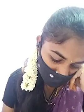 Snapshot of Tamil_Hot_RoyalQueen chatting on May 21, 2026, 4:36 pm Tamil Hot RoyalQueen online show from May 21, 2026, 4:36 pm