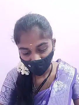 Snapshot of Tamil_Hot_RoyalQueen chatting on May 22, 2026, 4:23 pm Tamil Hot RoyalQueen online show from May 22, 2026, 4:23 pm