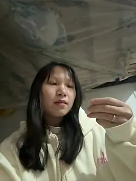 Snapshot of Charlotte-ee chatting on January 19, 2026, 9:02 am Charlotte-ee online show from January 19, 2026, 9:02 am