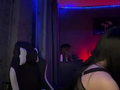 Snapshot of Kelliy_Moon chatting on February 3, 2026, 8:25 pm Kelliy Moon online show from February 3, 2026, 8:25 pm