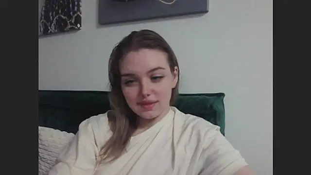 Snapshot of lina_milka chatting on May 29, 2026, 9:24 pm lina milka online show from May 29, 2026, 9:24 pm