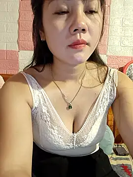 Snapshot of Ngocmai_lazdy chatting on April 3, 2026, 1:36 am Ngocmai lazdy online show from April 3, 2026, 1:36 am