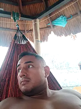 Snapshot of knox_zeque chatting on July 19, 2026, 11:36 am knox zeque online show from July 19, 2026, 11:36 am