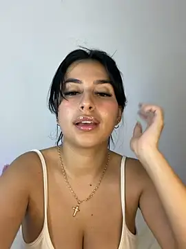 Snapshot of Mia_arabs chatting on February 12, 2026, 11:00 pm Mia arabs online show from February 12, 2026, 11:00 pm