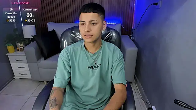 Snapshot of Liam9_ chatting on February 26, 2026, 2:16 pm Liam9 online show from February 26, 2026, 2:16 pm