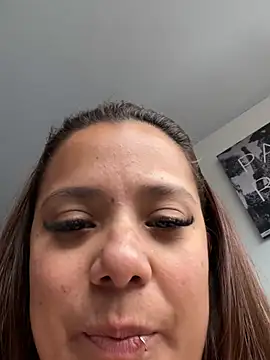 Pretty  Milf online show from February 20, 2026, 9:26 pm