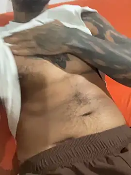 Snapshot of liyamjunior chatting on March 4, 2026, 4:40 am liyamjunior online show from March 4, 2026, 4:40 am