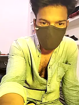 Hottlund6 online show from May 9, 2026, 2:55 pm