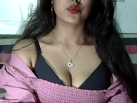 Snapshot of sexy-iram chatting on February 23, 2026, 6:00 am sexy-iram online show from February 23, 2026, 6:00 am