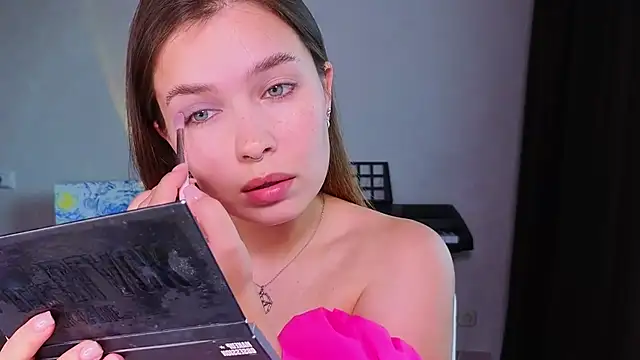 Snapshot of Catherine_Karis chatting on June 26, 2026, 12:20 pm Catherine Karis online show from June 26, 2026, 12:20 pm