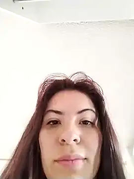 Snapshot of niiix_01 chatting on February 8, 2026, 5:05 pm niiix 01 online show from February 8, 2026, 5:05 pm