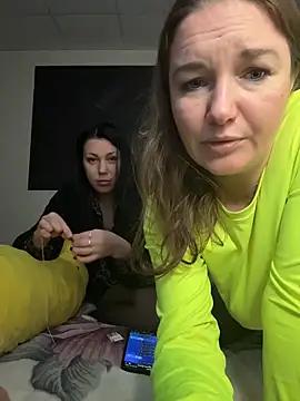 Snapshot of _Mila_Love chatting on February 5, 2026, 2:00 pm Mila Love online show from February 5, 2026, 2:00 pm