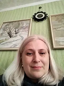 Snapshot of NyushaLollipop chatting on February 2, 2026, 12:04 pm NyushaLollipop online show from February 2, 2026, 12:04 pm