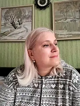 Snapshot of NyushaLollipop chatting on February 16, 2026, 7:59 am NyushaLollipop online show from February 16, 2026, 7:59 am