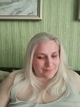 NyushaLollipop online show from May 27, 2026, 1:19 pm