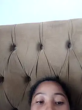 MichelyMaia online show from January 14, 2026, 12:44 pm