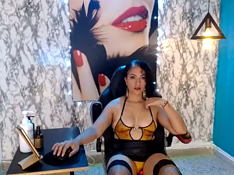 Snapshot of marilin_black chatting on February 3, 2026, 8:14 pm marilin black online show from February 3, 2026, 8:14 pm