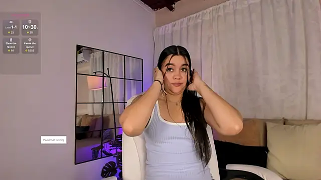 Snapshot of liaamoon_ chatting on July 21, 2026, 12:29 pm liaamoon online show from July 21, 2026, 12:29 pm
