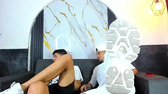 Snapshot of ALEX_KEITH26 chatting on February 21, 2026, 12:06 pm ALEX KEITH26 online show from February 21, 2026, 12:06 pm