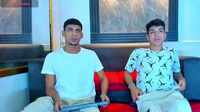 Snapshot of ALEX_KEITH26 chatting on April 9, 2026, 12:10 pm ALEX KEITH26 online show from April 9, 2026, 12:10 pm