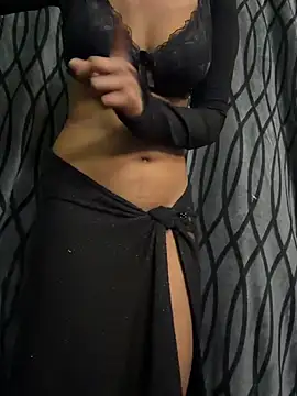 Snapshot of Sassyreyaaa chatting on February 14, 2026, 7:21 pm Sassyreyaaa online show from February 14, 2026, 7:21 pm