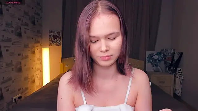 Snapshot of OwlLynn chatting on January 18, 2026, 9:02 am OwlLynn online show from January 18, 2026, 9:02 am