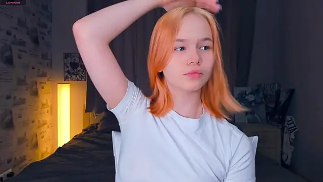 Snapshot of OwlLynn chatting on February 8, 2026, 8:29 am OwlLynn online show from February 8, 2026, 8:29 am