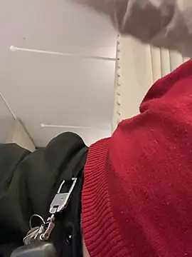 Snapshot of nmducnb chatting on February 11, 2026, 12:32 pm nmducnb online show from February 11, 2026, 12:32 pm