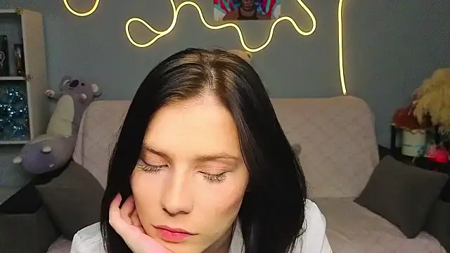 Snapshot of JinxMoon chatting on February 5, 2026, 5:06 pm JinxMoon online show from February 5, 2026, 5:06 pm