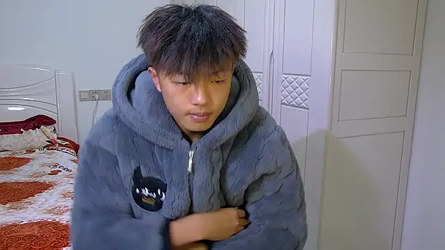 Snapshot of Chocolates-001 chatting on January 17, 2026, 10:20 am Chocolates-001 online show from January 17, 2026, 10:20 am