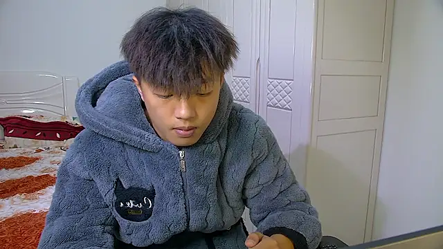 Snapshot of Chocolates-001 chatting on January 19, 2026, 10:08 am Chocolates-001 online show from January 19, 2026, 10:08 am