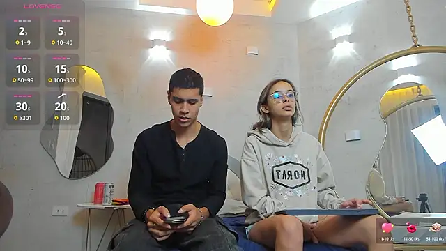 Snapshot of bastian_and_samantha chatting on March 18, 2026, 4:37 am bastian and samantha online show from March 18, 2026, 4:37 am