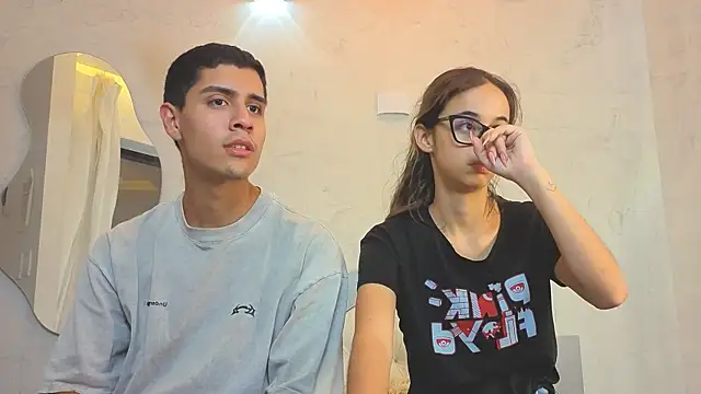 Snapshot of bastian_and_samantha chatting on May 9, 2026, 4:28 am bastian and samantha online show from May 9, 2026, 4:28 am