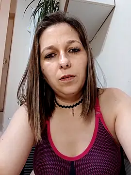 AdaJoy online show from February 11, 2026, 11:32 pm