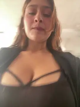 Snapshot of TatiJx_Pink chatting on February 19, 2026, 1:29 pm TatiJx Pink online show from February 19, 2026, 1:29 pm