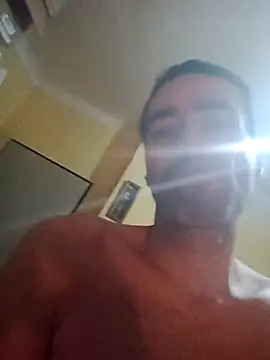 Snapshot of nolimitpig chatting on January 15, 2026, 5:56 am nolimitpig online show from January 15, 2026, 5:56 am