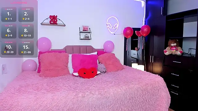 Snapshot of Nina_curves chatting on February 12, 2026, 7:20 pm Nina curves online show from February 12, 2026, 7:20 pm