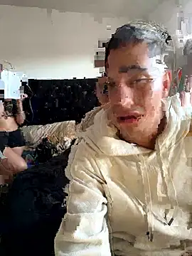 QUEENANDJOKER10 online show from January 14, 2026, 10:47 pm