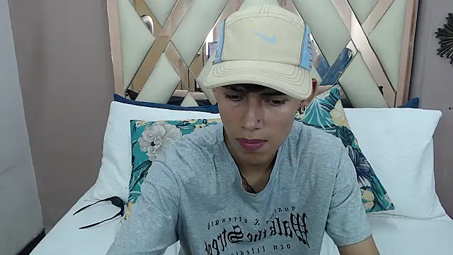 Snapshot of Astaroth_Grigori chatting on February 20, 2026, 7:36 pm Astaroth Grigori online show from February 20, 2026, 7:36 pm