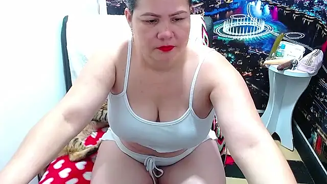 Snapshot of tila_nastyy chatting on April 21, 2026, 1:42 am tila nastyy online show from April 21, 2026, 1:42 am