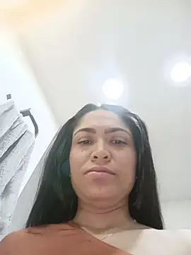 Snapshot of Ina_Jody_ chatting on February 13, 2026, 7:43 pm Ina Jody online show from February 13, 2026, 7:43 pm