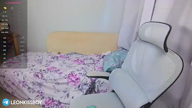 LeonBoykisser online show from April 1, 2026, 10:05 am