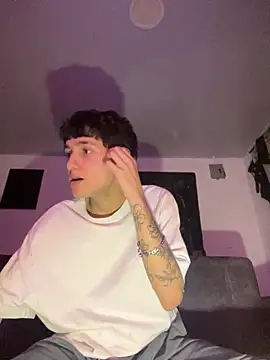 Snapshot of nifiare chatting on February 5, 2026, 1:10 am nifiare online show from February 5, 2026, 1:10 am