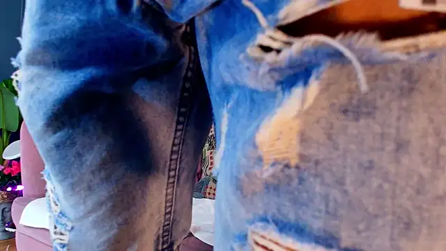 Snapshot of Vans_Ross chatting on February 20, 2026, 7:36 pm Vans Ross online show from February 20, 2026, 7:36 pm