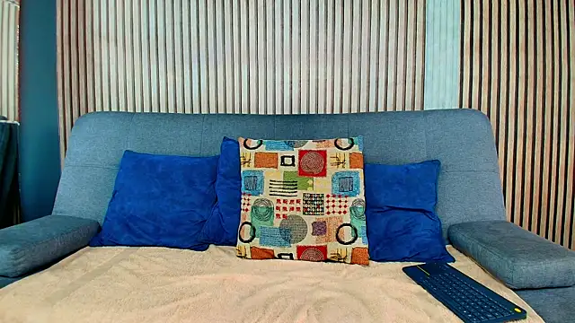 Snapshot of Vans_Ross chatting on February 28, 2026, 7:15 pm Vans Ross online show from February 28, 2026, 7:15 pm