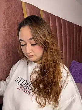 Snapshot of SalomeFlores chatting on March 17, 2026, 12:26 am SalomeFlores online show from March 17, 2026, 12:26 am