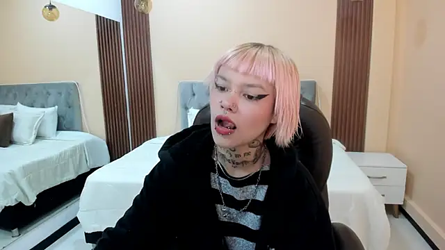 Snapshot of Bela_Craxkerr chatting on May 15, 2026, 12:45 pm Bela Craxkerr online show from May 15, 2026, 12:45 pm