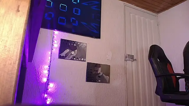 Snapshot of pauldocux_ chatting on March 6, 2026, 3:25 am pauldocux online show from March 6, 2026, 3:25 am